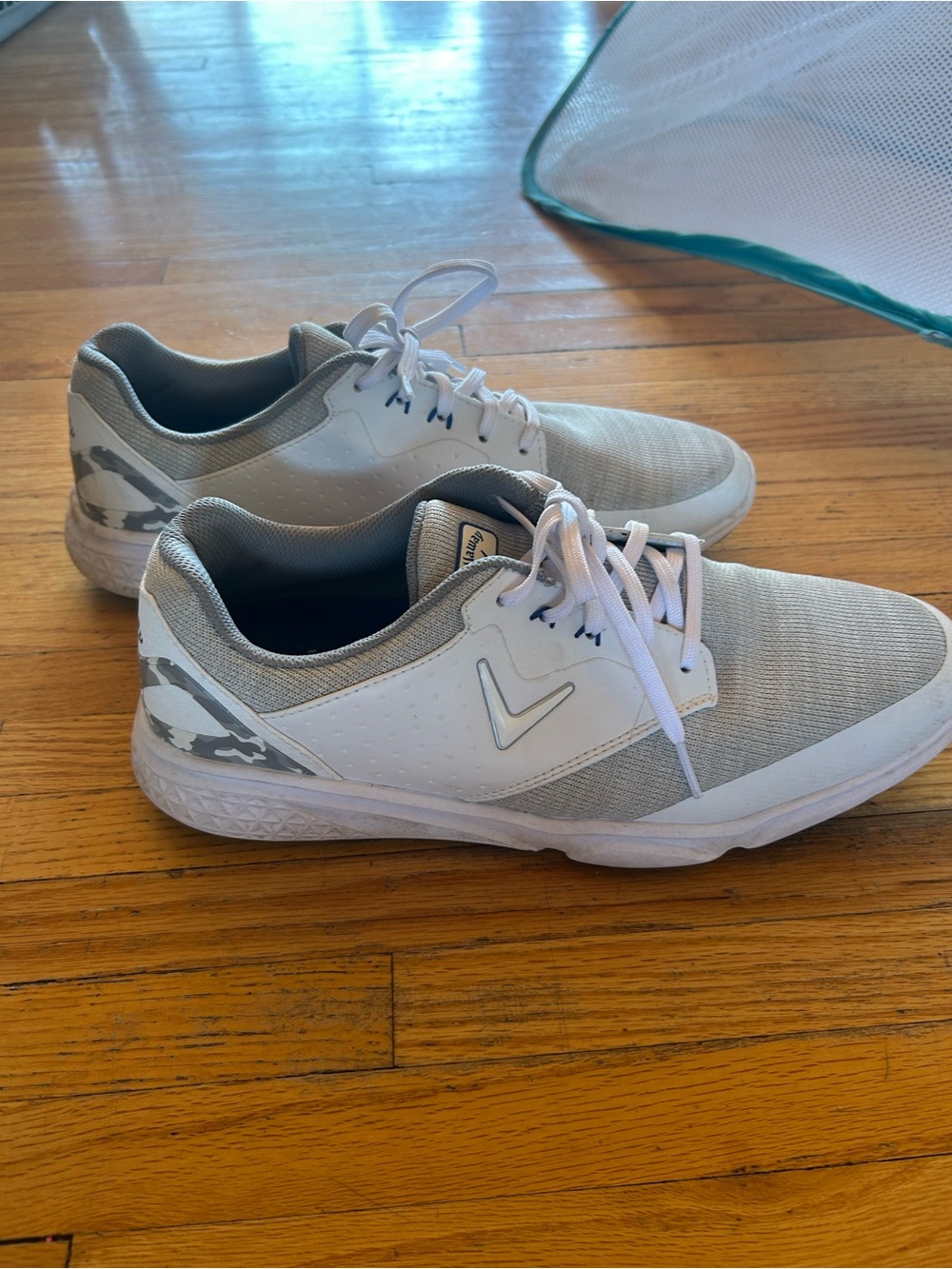 Callaway Coronado V2 Light Gray & White Men's Athletic Sneakers